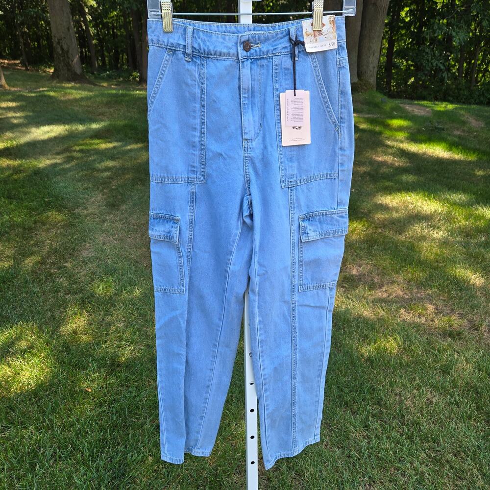 NWT Women's Sincerely Jules Cargo Utility Jeans Light Wash Seam Detail size 5/26